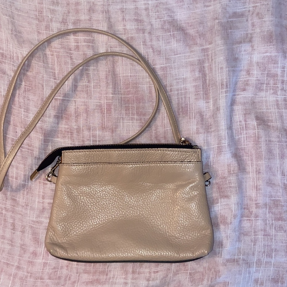 A Bellucci Italian Leather Shoulder Bag-Blush/Pale Pink - Picture 2 of 9